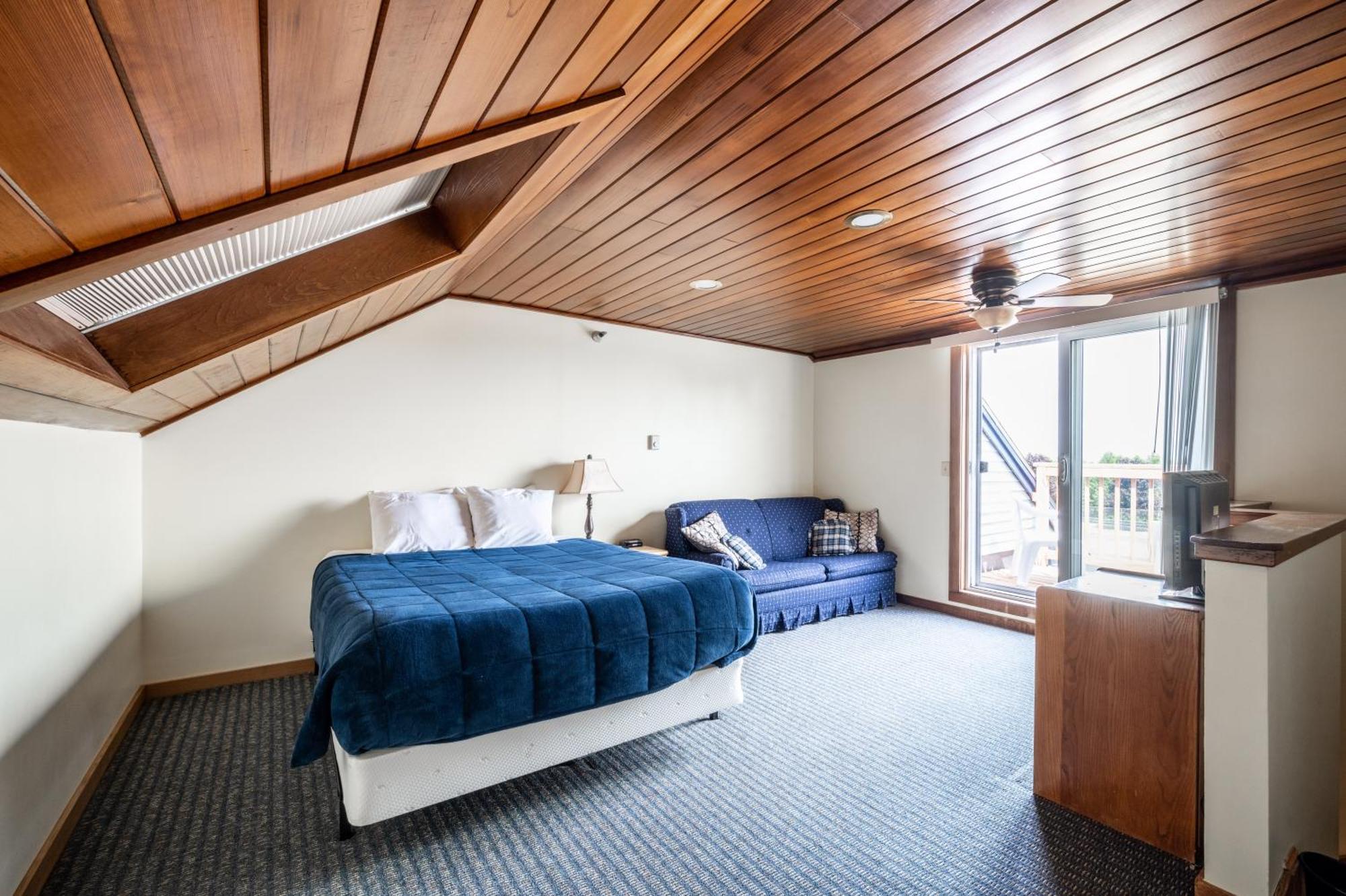 Nautical Mile Resort Wells Ngoại thất bức ảnh