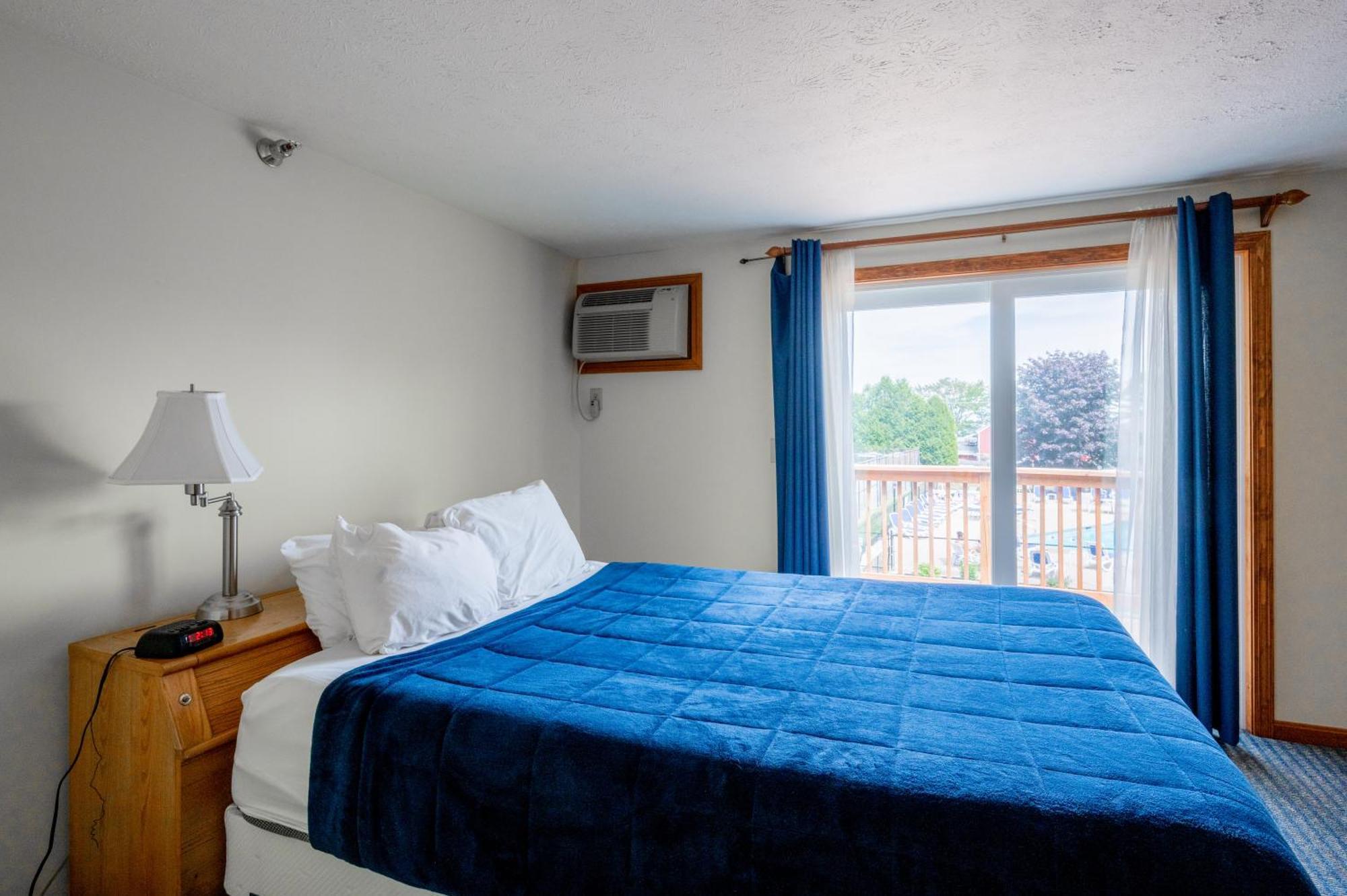 Nautical Mile Resort Wells Ngoại thất bức ảnh